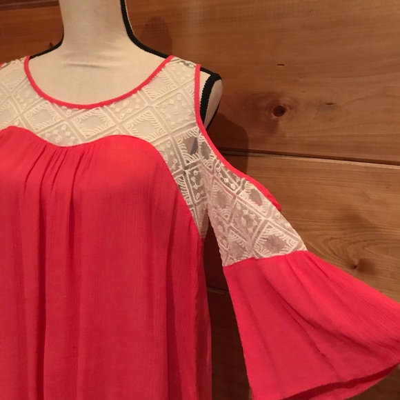 Coral Cold Shoulder Top with Cream Lace - Picture 2 of 5